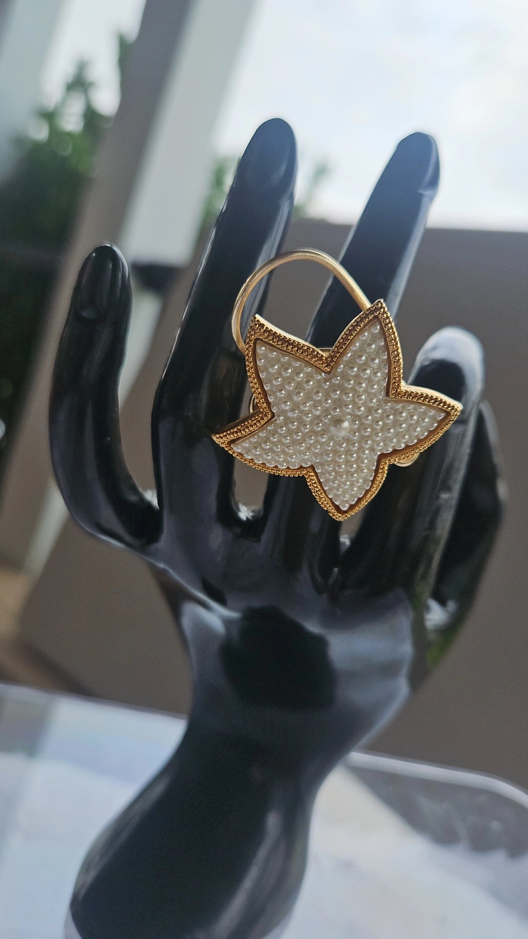 The Pearl-Encrusted Starlet