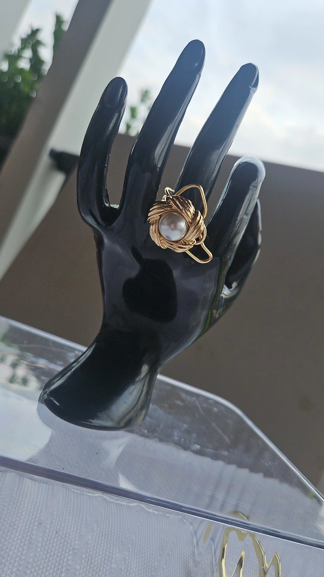 The Golden Ribbon Pearl Ring