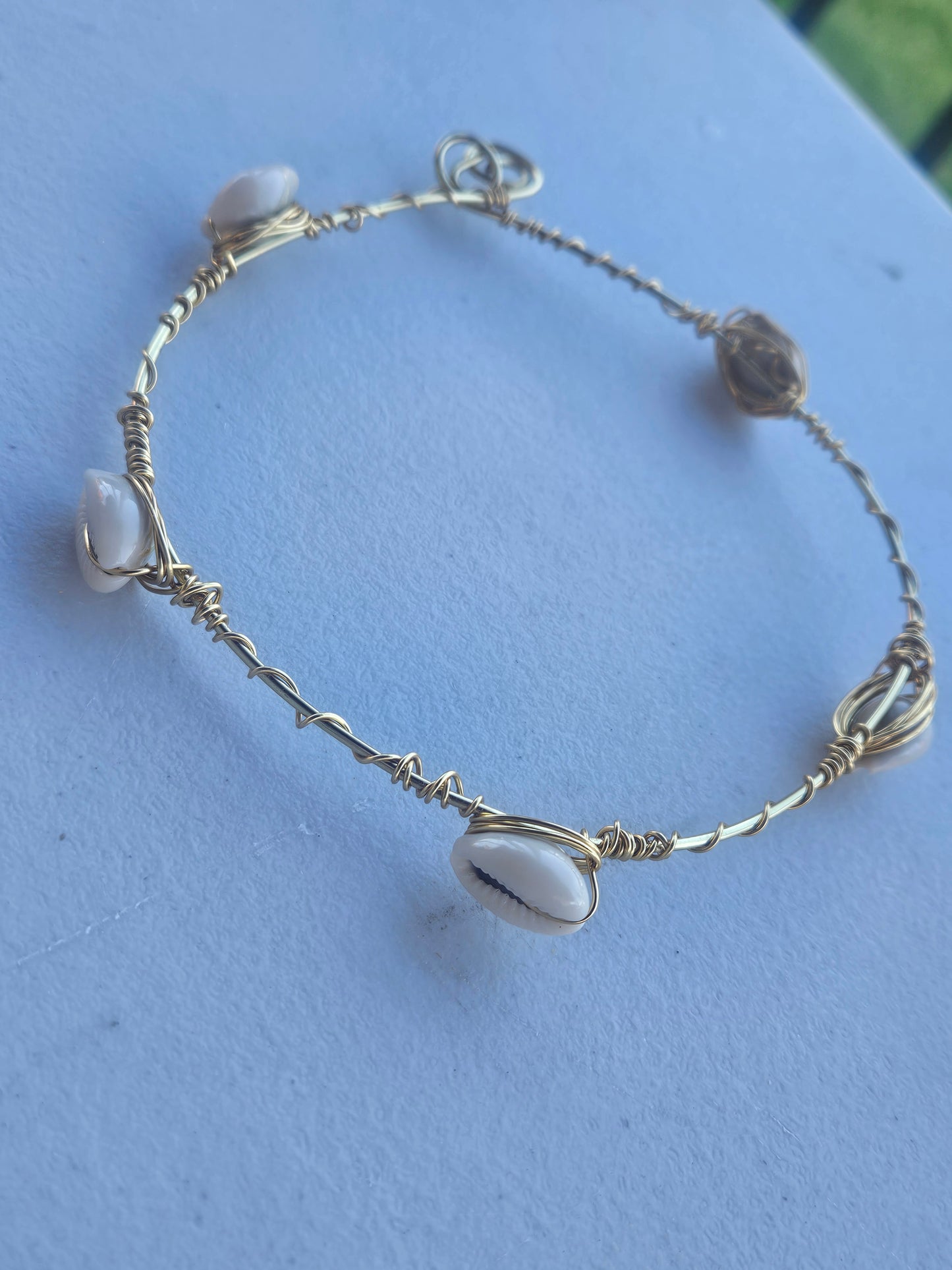 Cowrie Coast Wire Choker